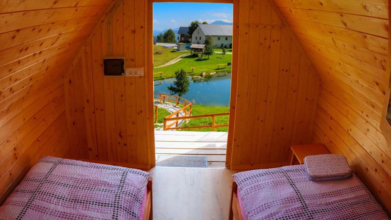 Hotel Glamping Vrhovc Zelezniki Esterno foto