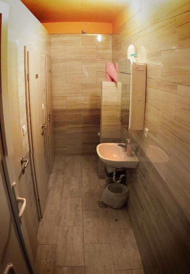 Hotel Glamping Vrhovc Zelezniki Esterno foto